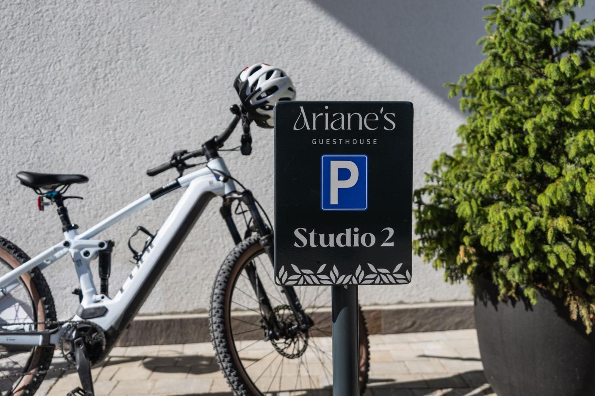 Ariane'S Guesthouse Sexten ภายนอก รูปภาพ